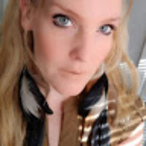 Meet your Posher, Joanie brice